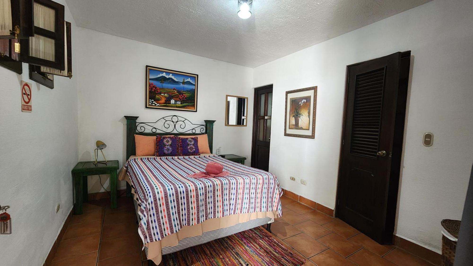Magnolias Hotel Antigua Room photo
