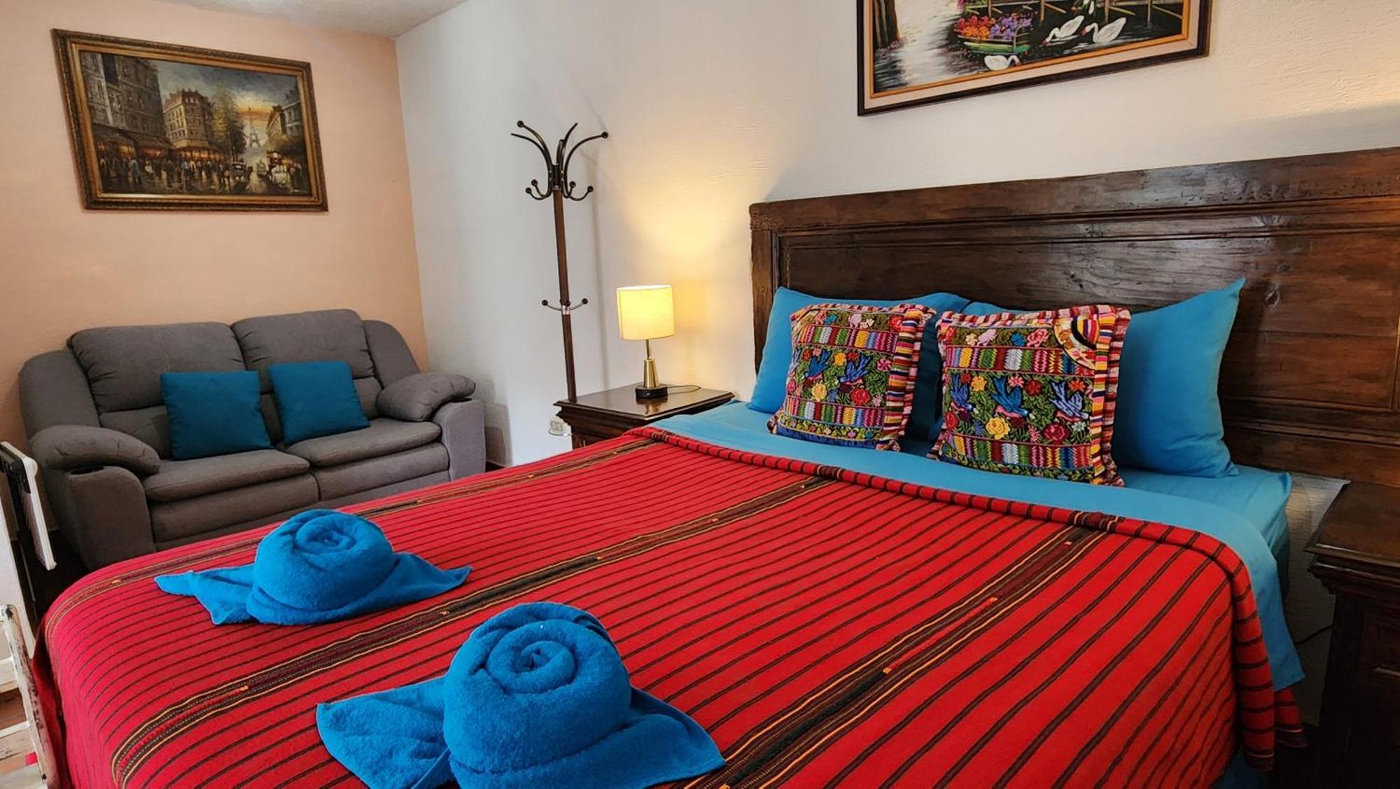 Magnolias Hotel Antigua Room photo