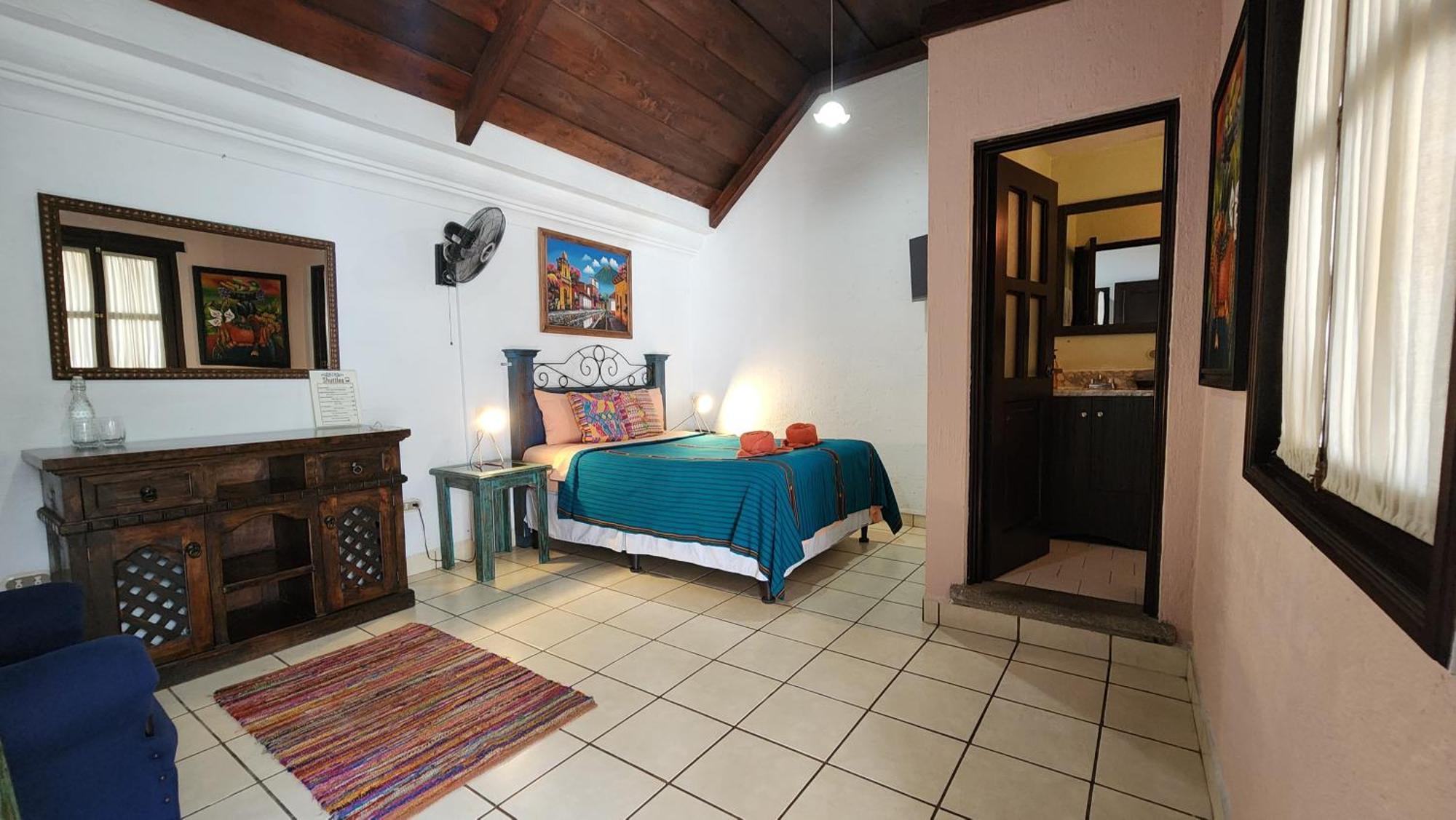 Magnolias Hotel Antigua Room photo