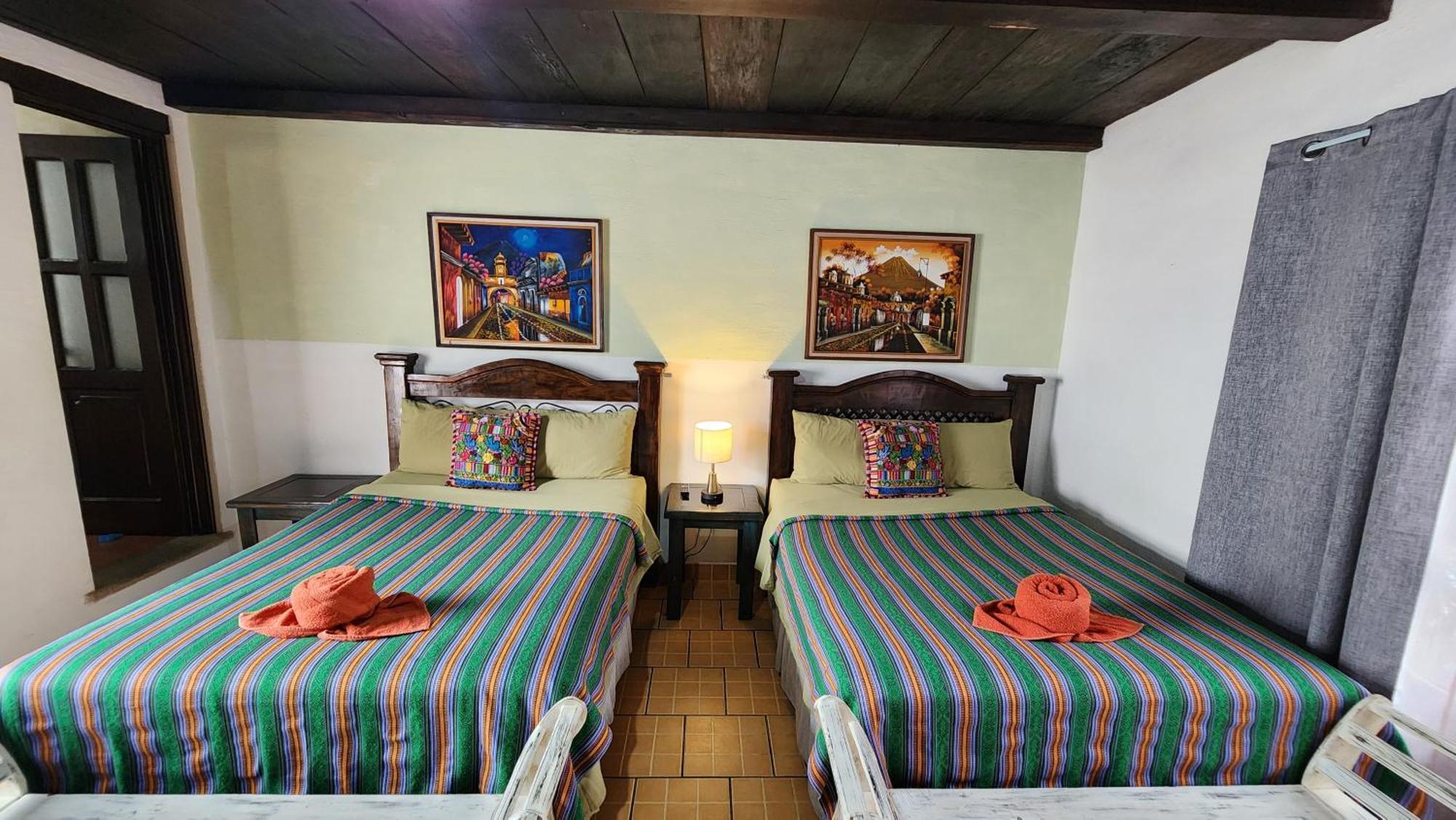 Magnolias Hotel Antigua Room photo